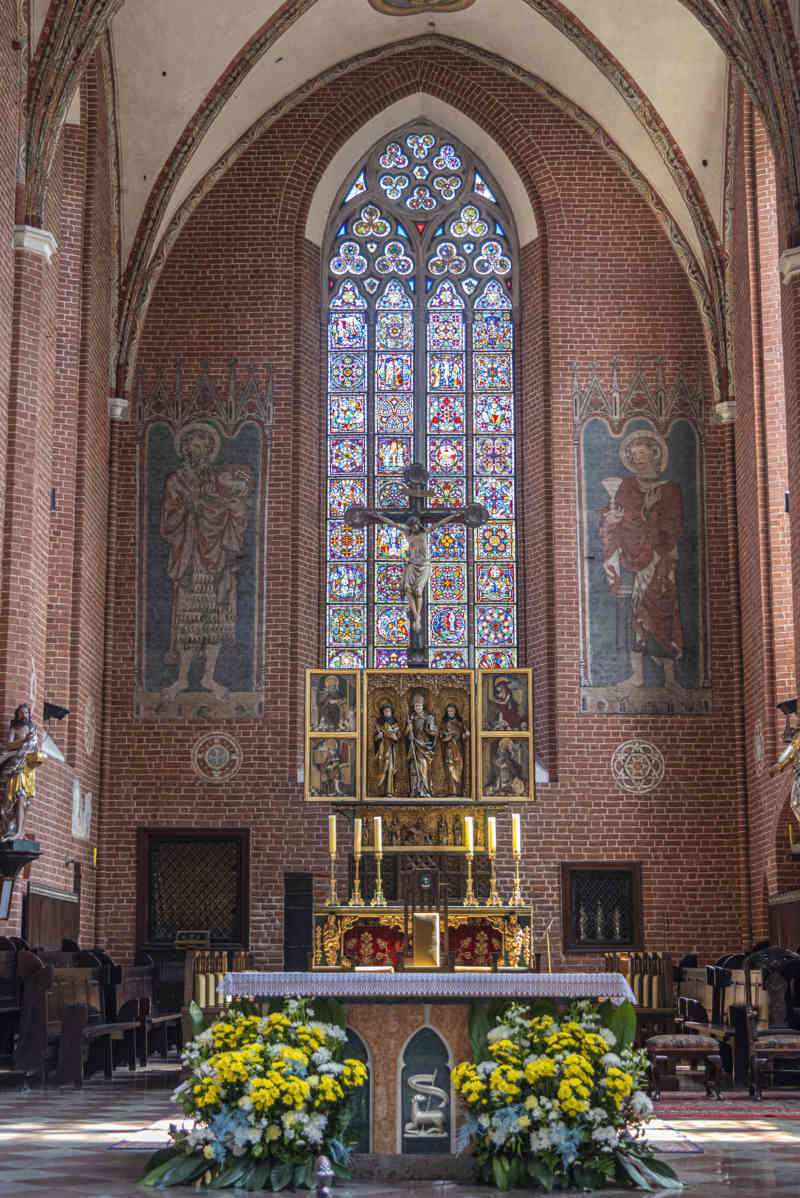 Polonia - Torun 036 - catedral de los Santos Juan Bautista y Juan Evangelista.jpg